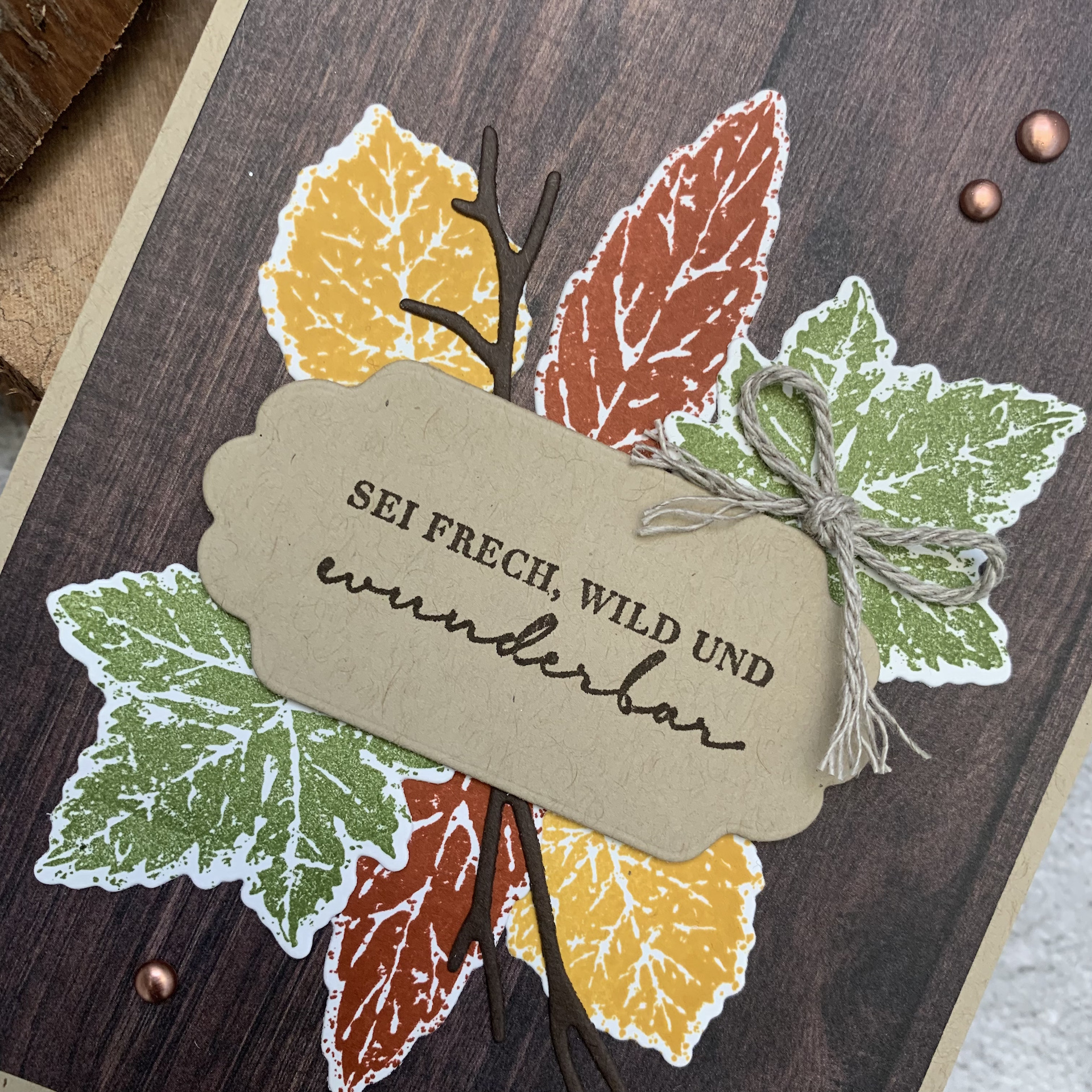 Gorgeous Leaves - Karte Holzoptik 2.jpeg